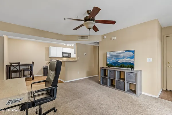 $335,000 | 1385 West University Avenue, Unit 194, Flagstaff, AZ 86001