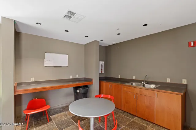 $339,900 | 1385 West University Avenue, Unit 194, Flagstaff, AZ 86001