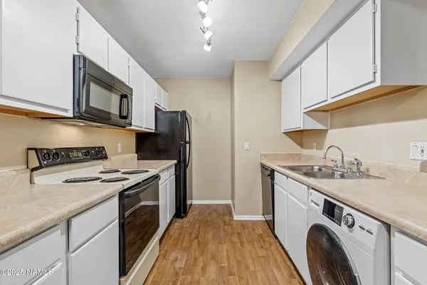 $335,000 | 1385 West University Avenue, Unit 194, Flagstaff, AZ 86001