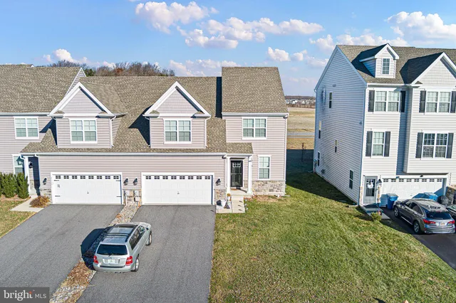 front view of house with a yard
