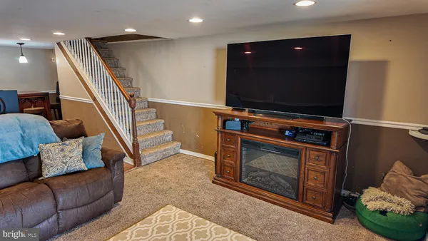 $359,900 | 3815 Charteris Road, Philadelphia, PA 19154