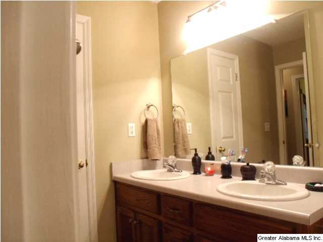 1033 Rogers Road Oneonta, AL 35121 - Photo 16 of 32