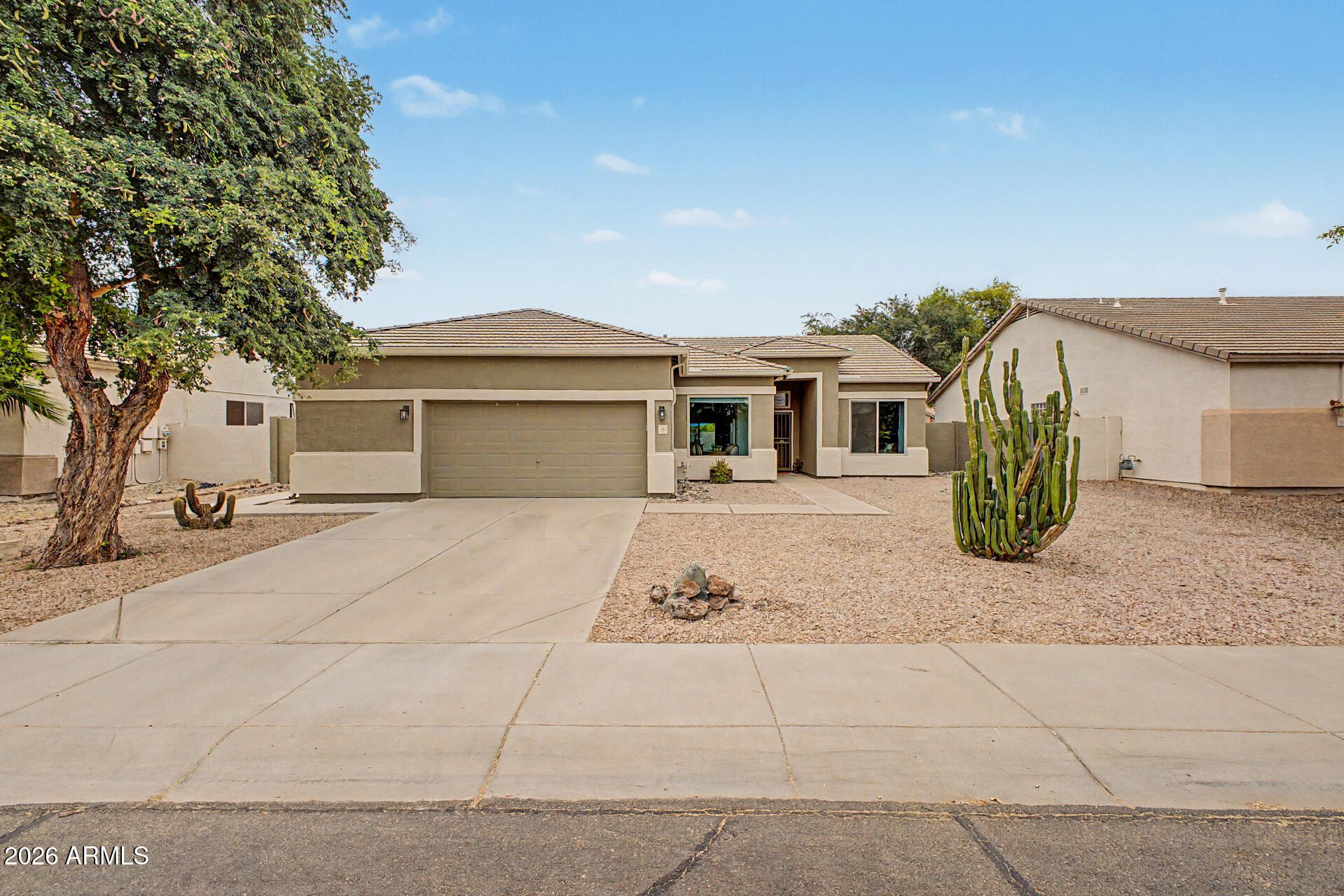 106 East Smoke Tree Road Gilbert, AZ 85296 - Photo 2 of 27 2 - Smoke Tree