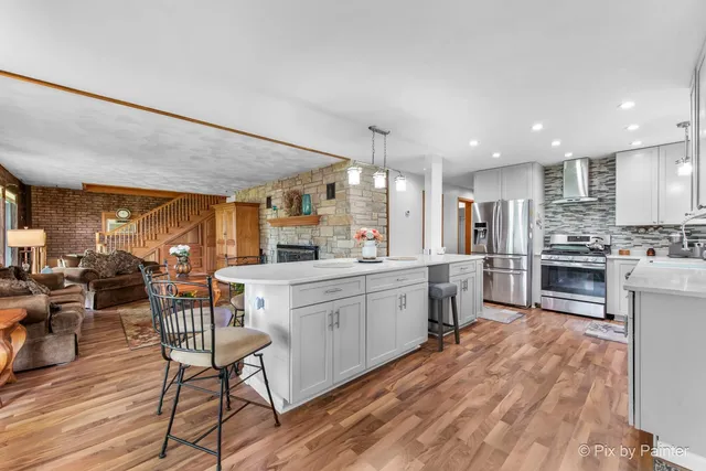 $654,900 | 1423 North River Road, McHenry, IL 60051