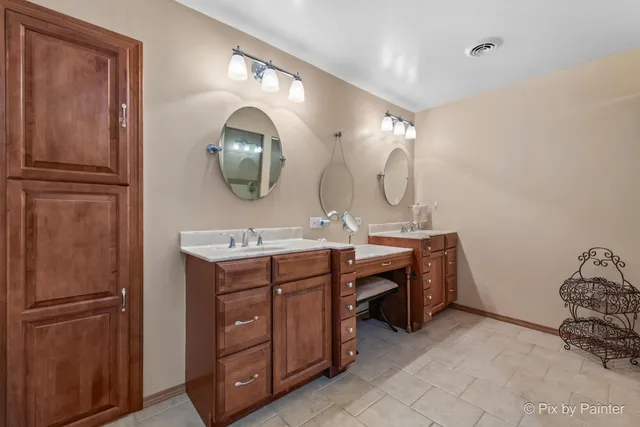 $659,900 | 1423 North River Road, McHenry, IL 60051