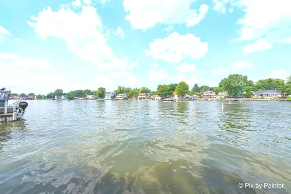 $599,900 | 1423 North River Road, McHenry, IL 60051