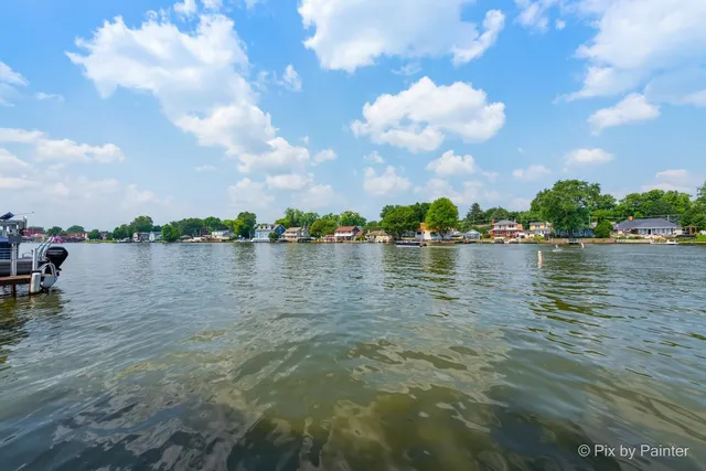 $659,900 | 1423 North River Road, McHenry, IL 60051