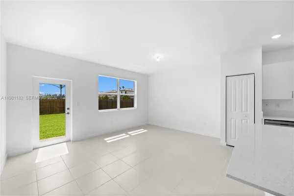 $3,950 | 2310 Southeast 28th Street, Homestead, FL 33035