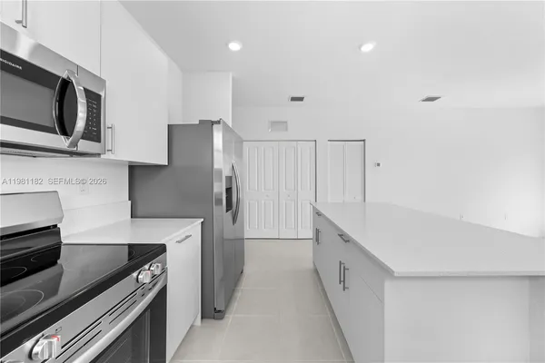 $3,950 | 2310 Southeast 28th Street, Homestead, FL 33035