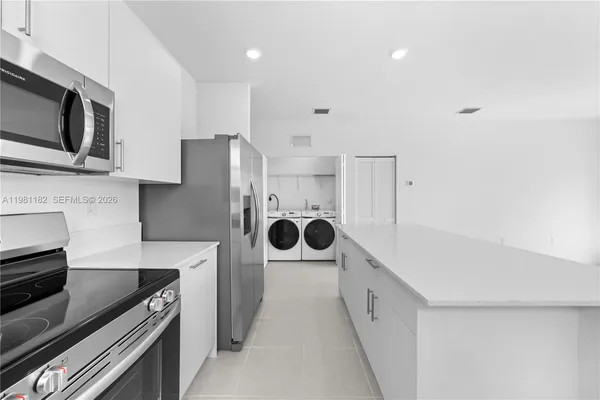 $3,950 | 2310 Southeast 28th Street, Homestead, FL 33035