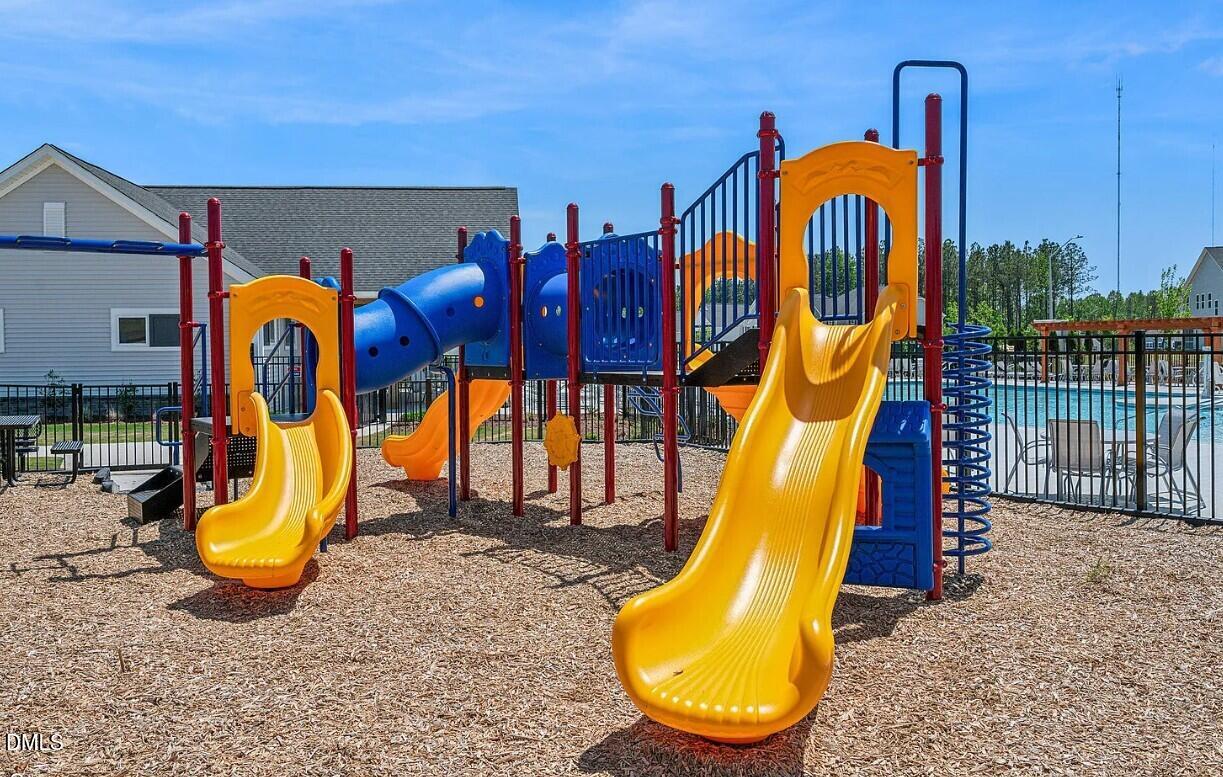 320 Garden Vine Trail Raleigh, NC 27610 - Photo 43 of 45 441d3eae-9ed0-4780-91cc-edc060e83dba