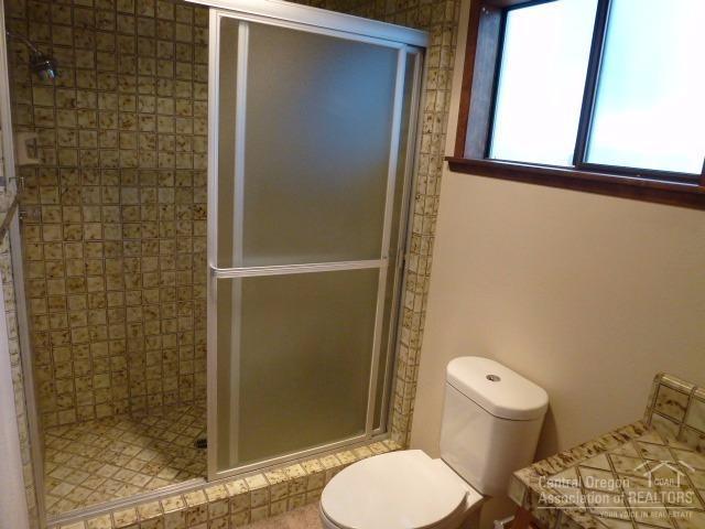 20220 Rae Road Bend, OR 97702 - Photo 6 of 22 Mudset tile shower in master has dual sh