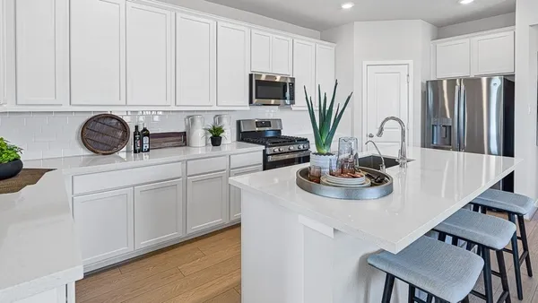 $2,900 | 9742 Pettus Creek Drive, Cypress, TX 77433