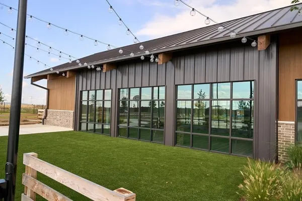 $2,900 | 9742 Pettus Creek Drive, Cypress, TX 77433