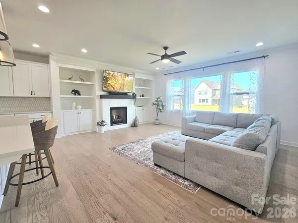 $735,000 | 3934 Zinnia Drive, Harrisburg, NC 28075