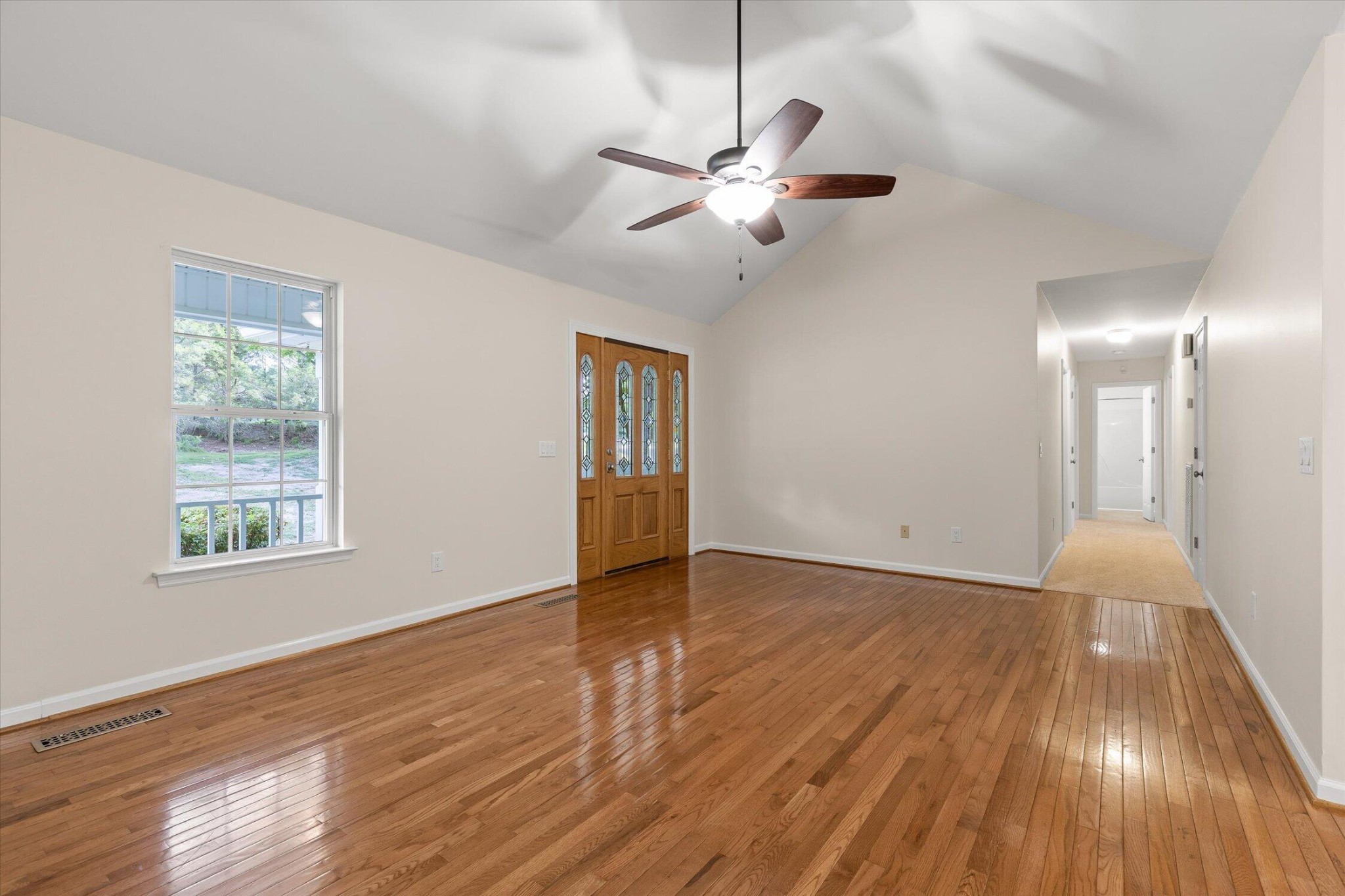 152 Ridgeway Circle Ringgold, GA 30736 - Photo 7 of 32