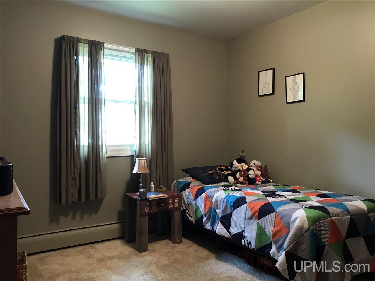 723 5th Street L'Anse, MI 49946 - Photo 8 of 31