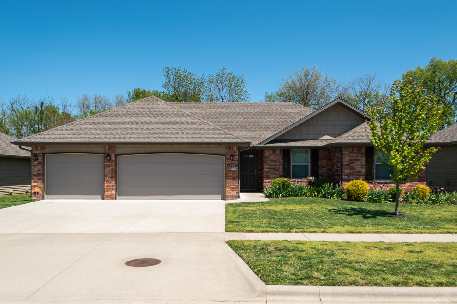 1222 South Tanner Avenue Springfield, MO 65802 - Photo 1 of 1 04-04