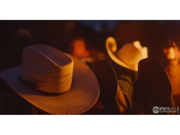 a black and white photo of a mirror