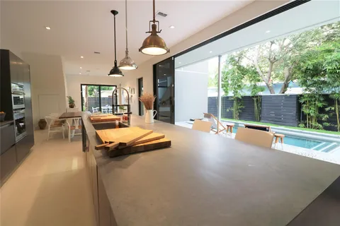 $9,000 | 617 Southwest 10th Street, Fort Lauderdale, FL 33315