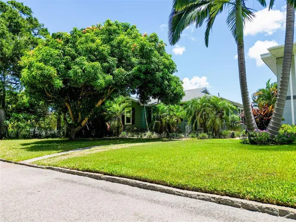 $1,400,000 | 182 29th Avenue North, St. Petersburg, FL 33704
