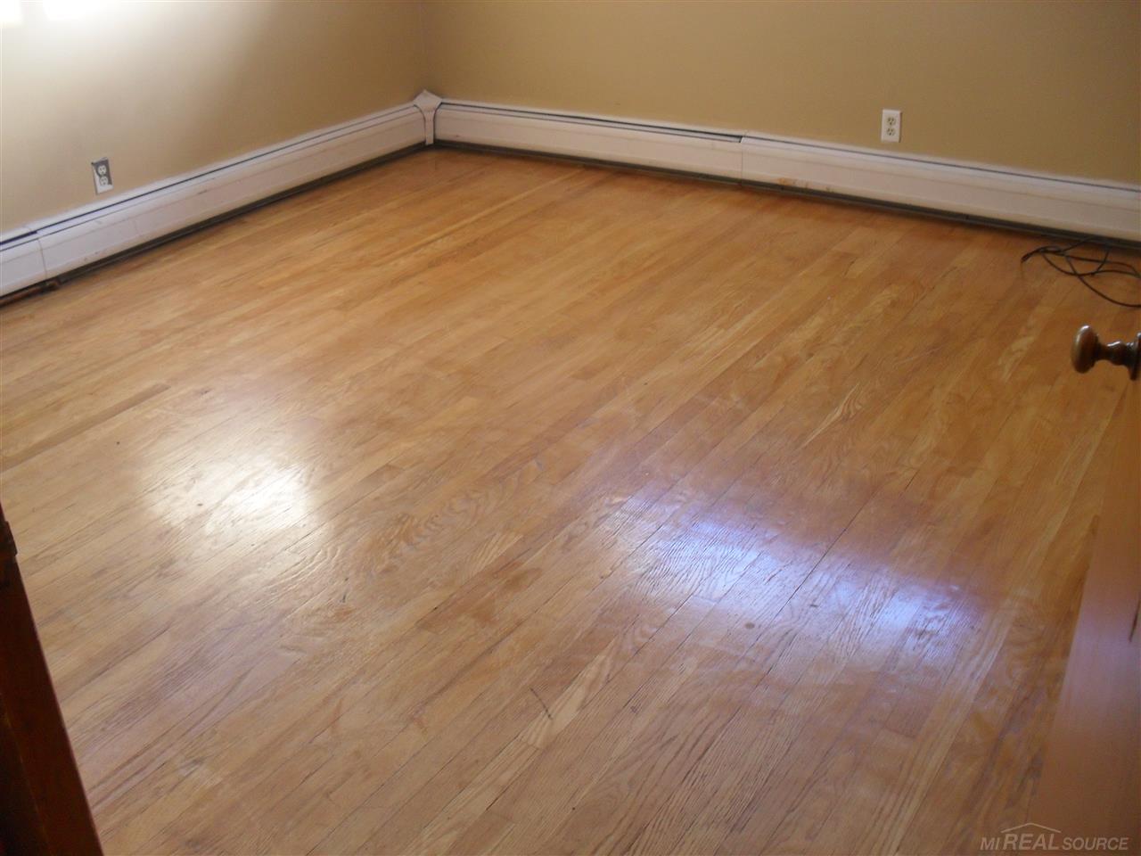 2430 East Thirteen Mile Road Warren, MI 48092 - Photo 9 of 17