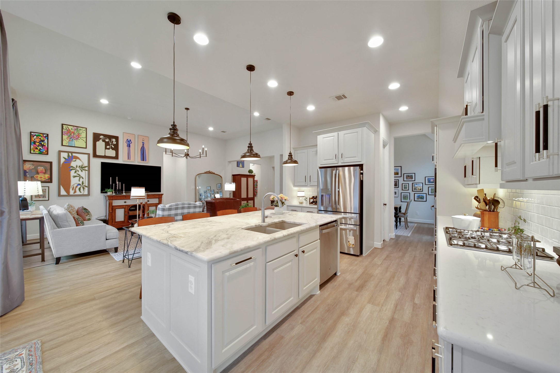 17522 Shoebutton Conroe, TX 77385 - Photo 7 of 46