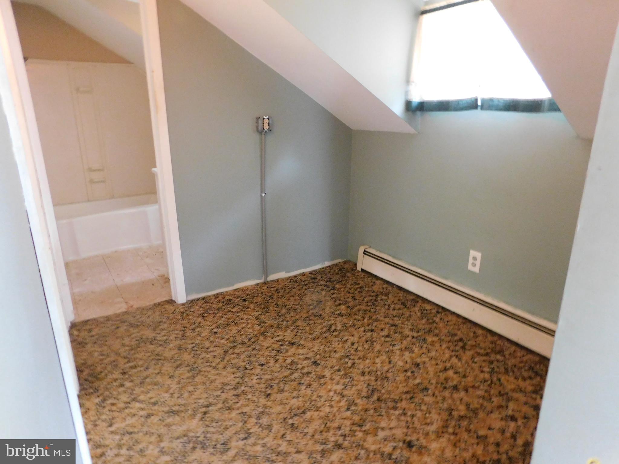 200 Old New Road Warrington, PA 18976 - Photo 21 of 54 Laundry Room