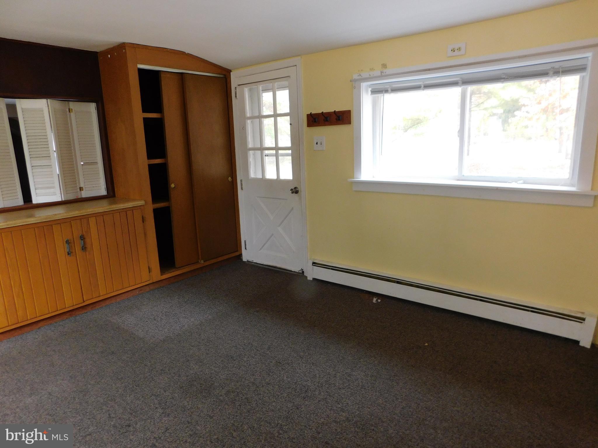200 Old New Road Warrington, PA 18976 - Photo 9 of 54 Kitchen and Coat Closet