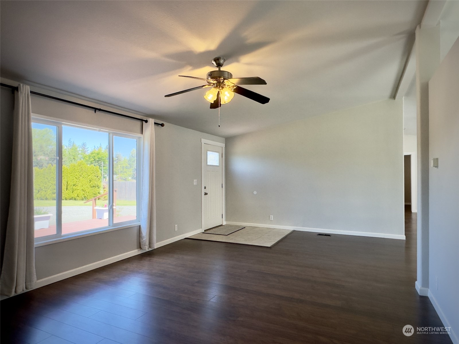 84 Heuhslein Road Port Angeles, WA 98362 - Photo 4 of 39 Gallery Image 4