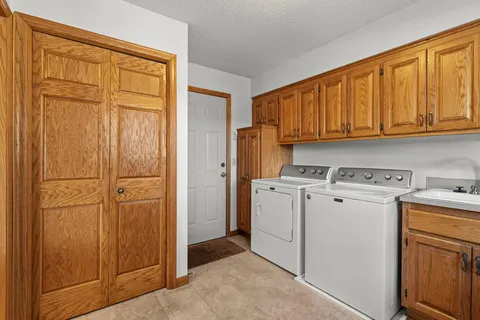 $550,000 | 4508 149th Avenue Northwest, Andover, MN 55304