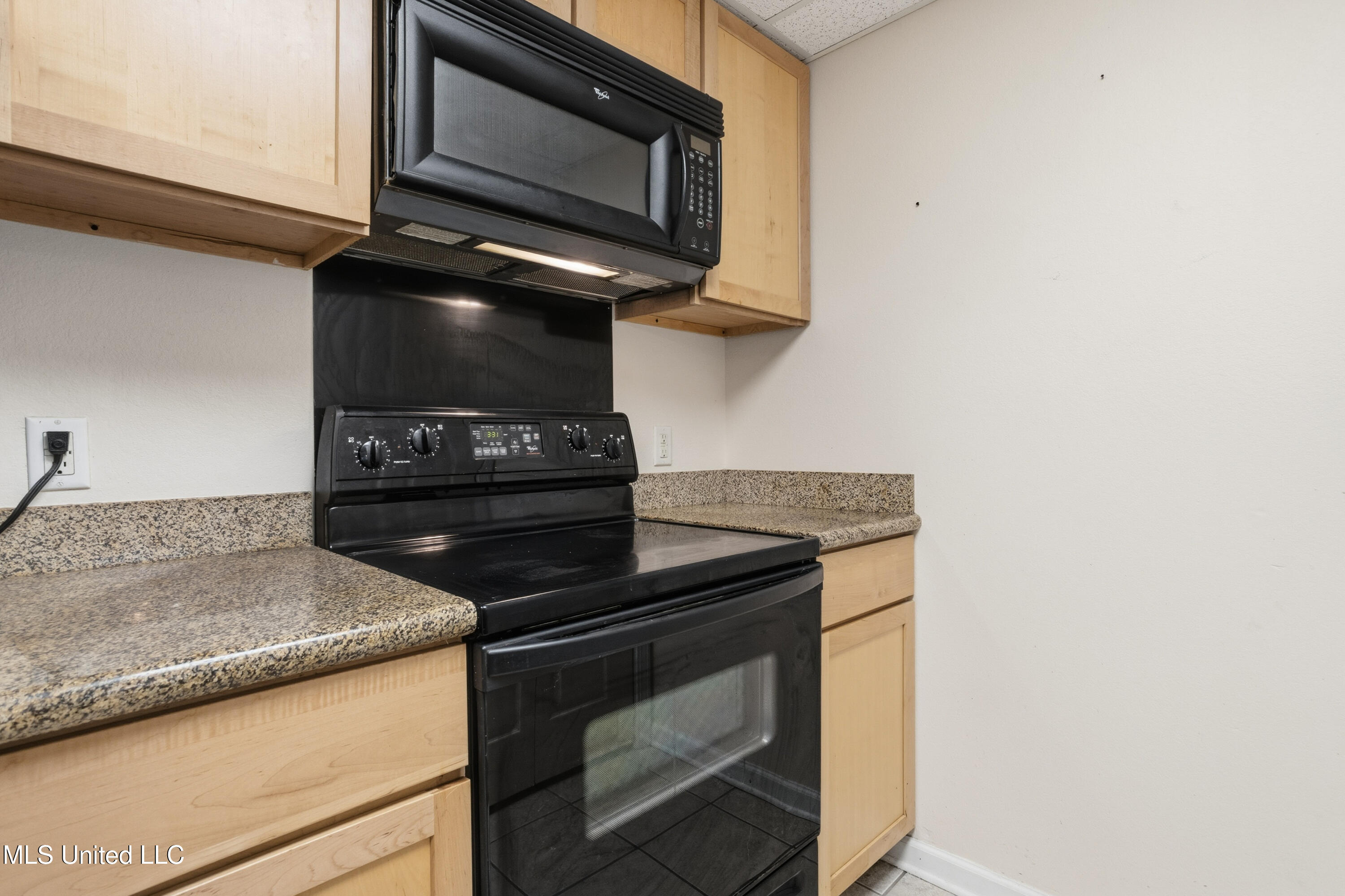 3230 Cumberland Road, Unit 81 Ocean Springs, MS 39564 - Photo 19 of 64 0017