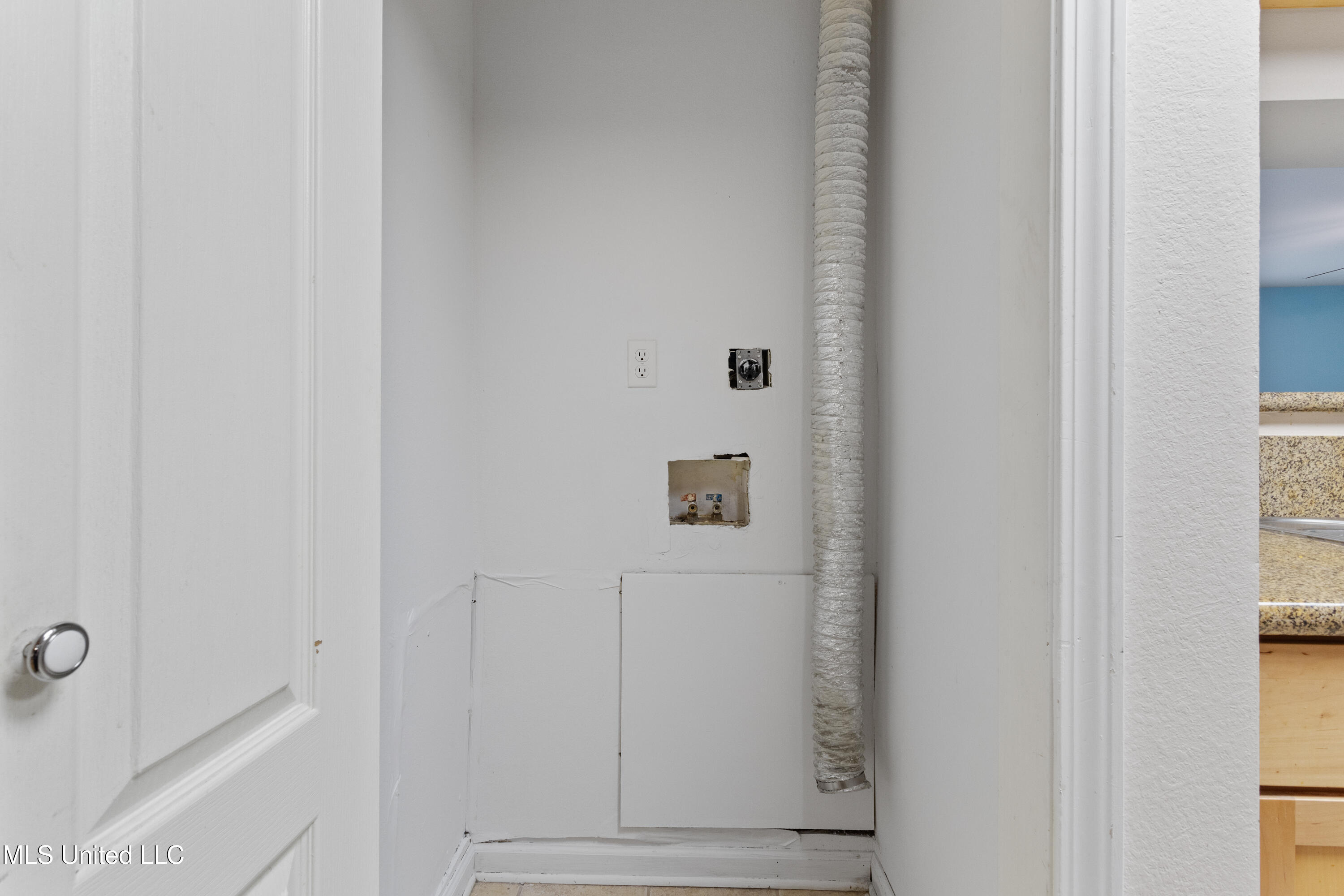 3230 Cumberland Road, Unit 81 Ocean Springs, MS 39564 - Photo 35 of 64 0035