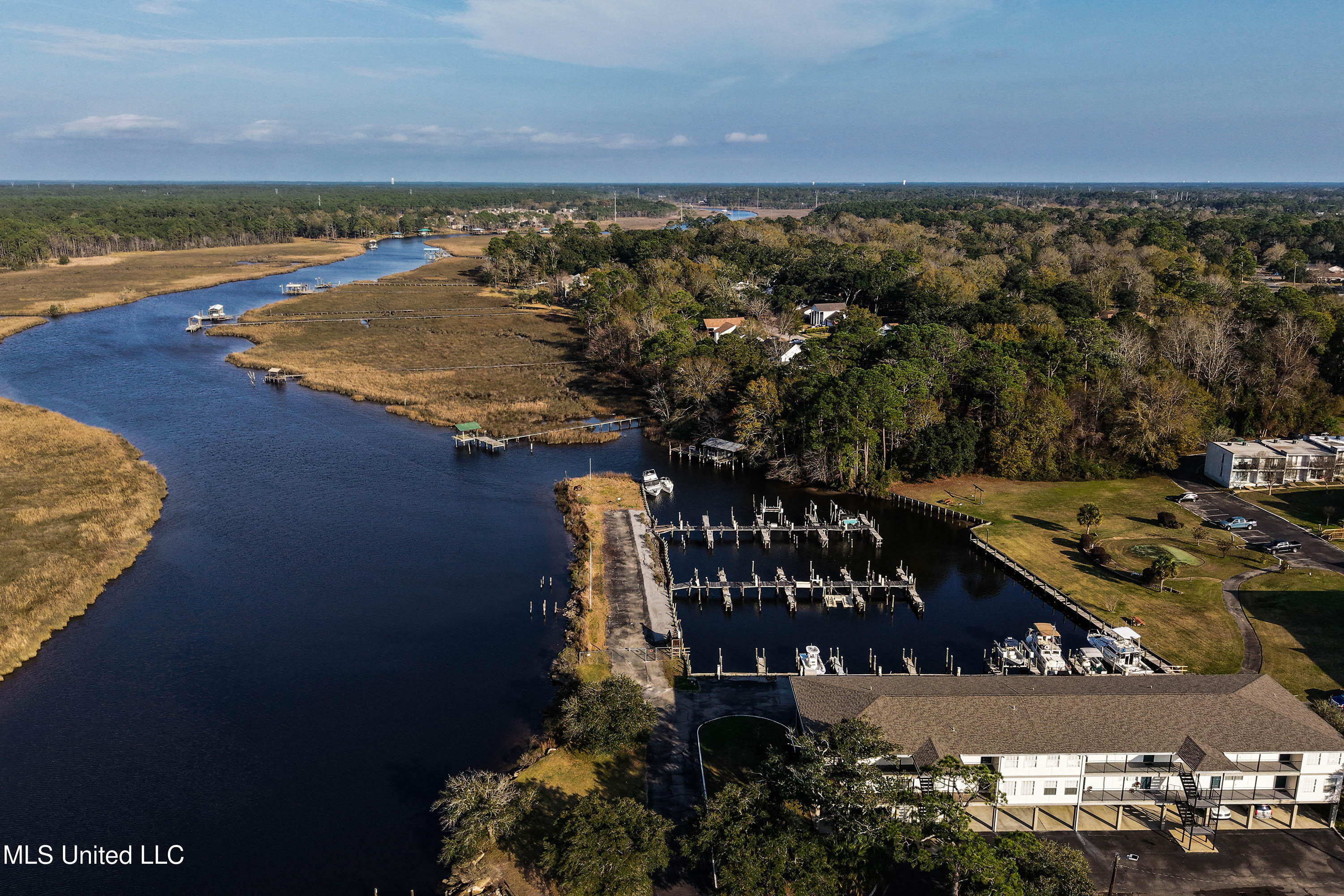 3230 Cumberland Road, Unit 81 Ocean Springs, MS 39564 - Photo 37 of 64 0039