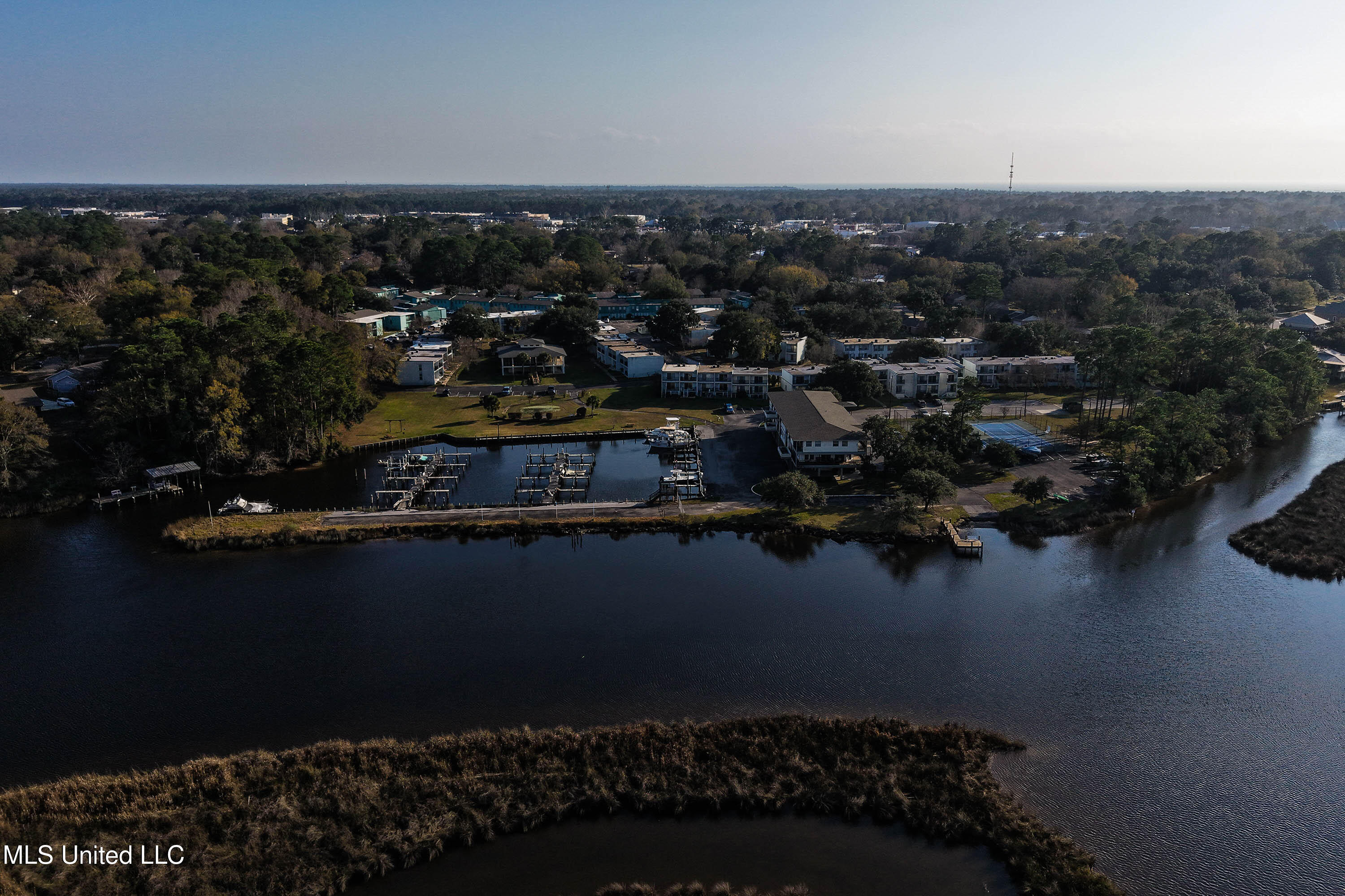 3230 Cumberland Road, Unit 81 Ocean Springs, MS 39564 - Photo 41 of 64 0041