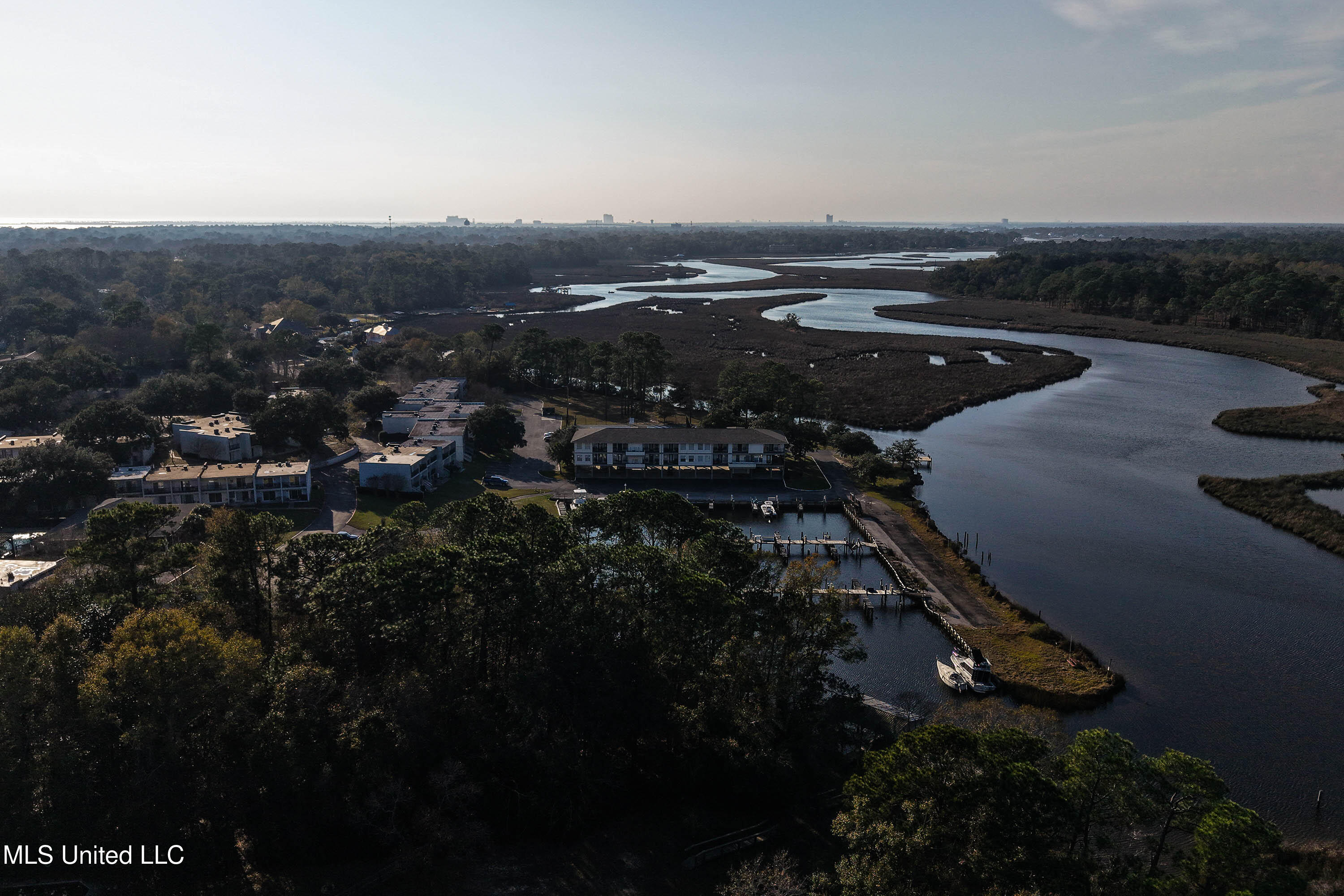 3230 Cumberland Road, Unit 81 Ocean Springs, MS 39564 - Photo 44 of 64 0044