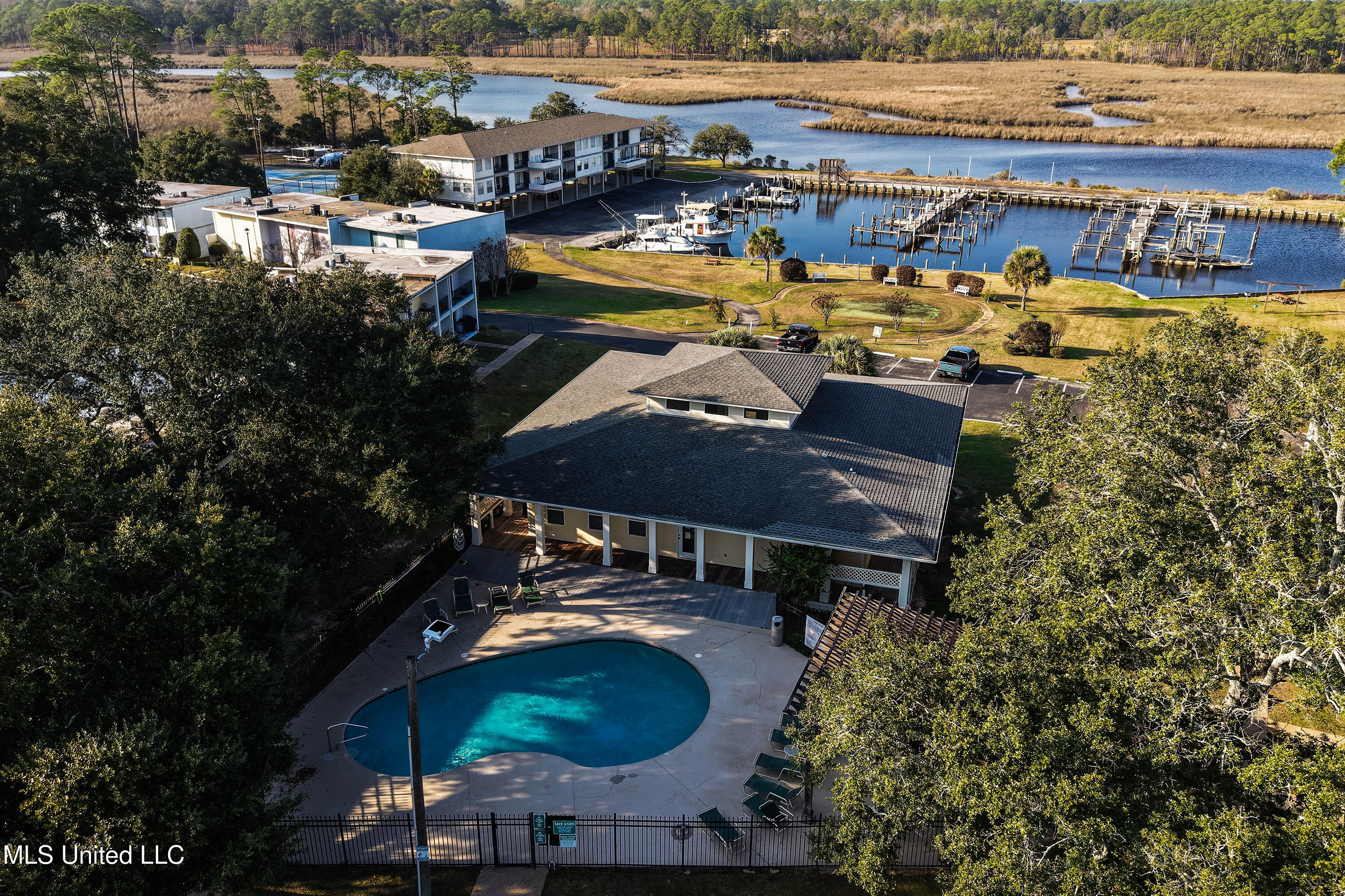 3230 Cumberland Road, Unit 81 Ocean Springs, MS 39564 - Photo 48 of 64 0048