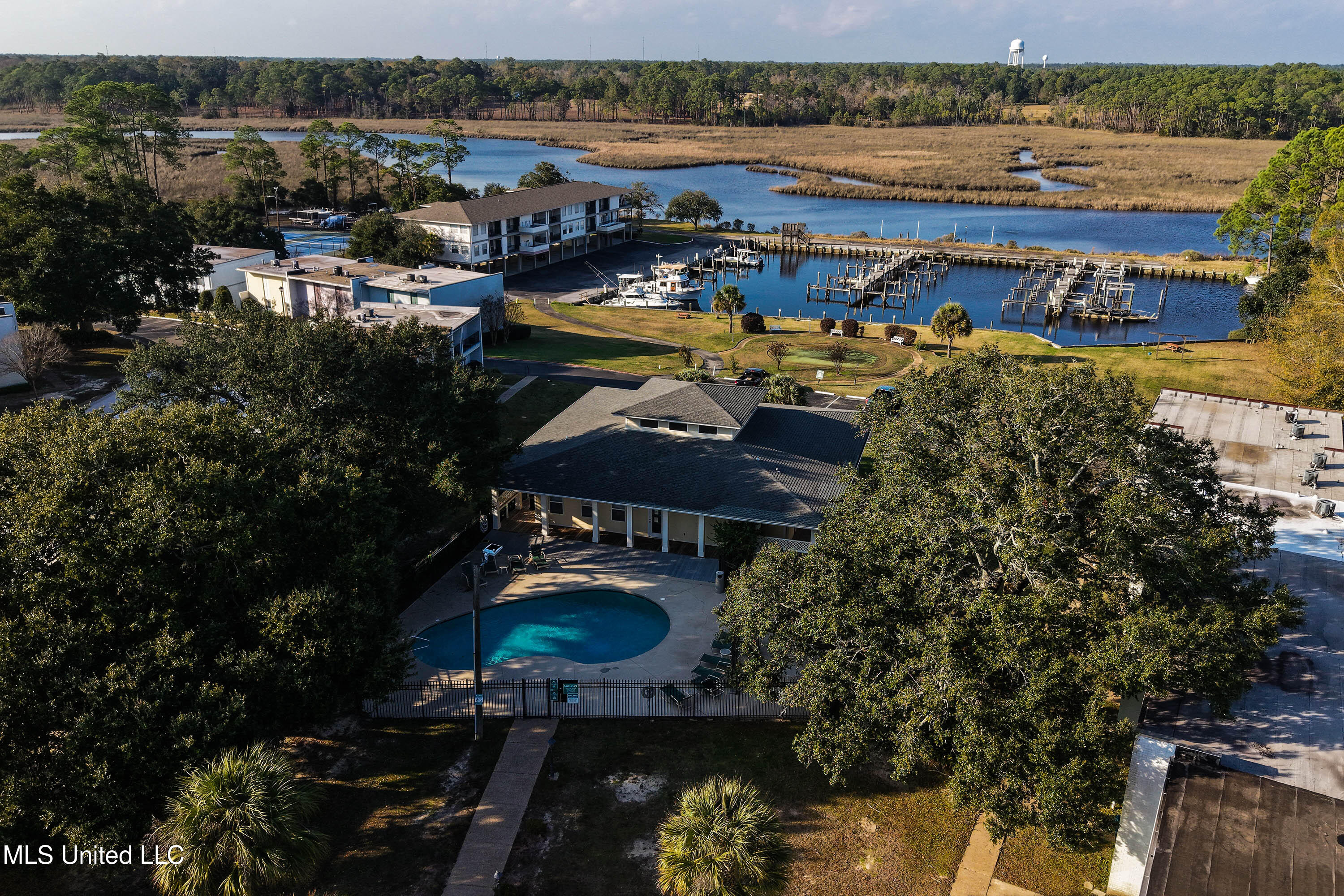 3230 Cumberland Road, Unit 81 Ocean Springs, MS 39564 - Photo 49 of 64 0047