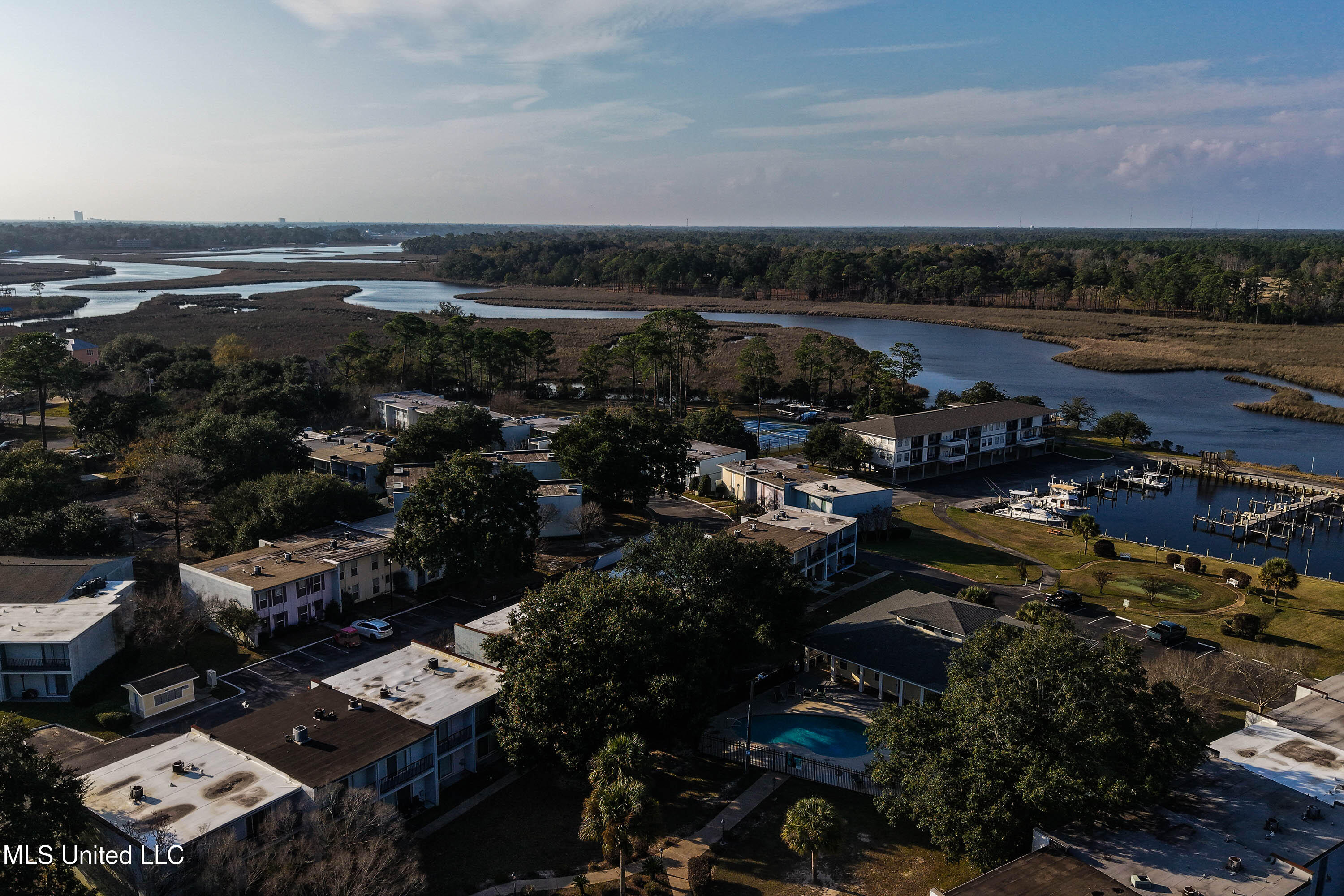 3230 Cumberland Road, Unit 81 Ocean Springs, MS 39564 - Photo 50 of 64 0046