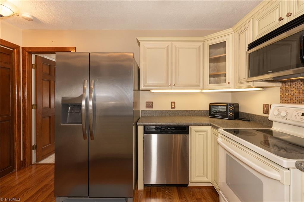 4204 Sunburst Drive High Point, NC 27265 - Photo 16 of 44 All appliances convey including the refrigerator