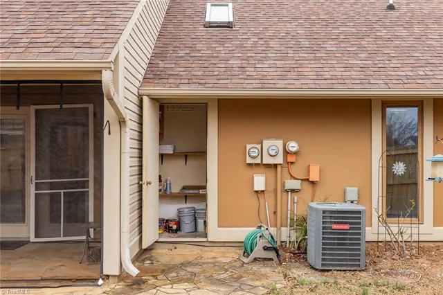 $210,000 | 4204 Sunburst Drive, High Point, NC 27265