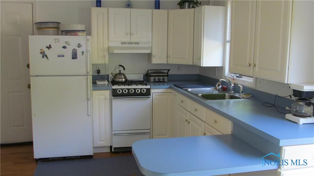 10240 Rue Du Lac Road Whitehouse, OH 43571 - Photo 2 of 10 Gallery Image 2