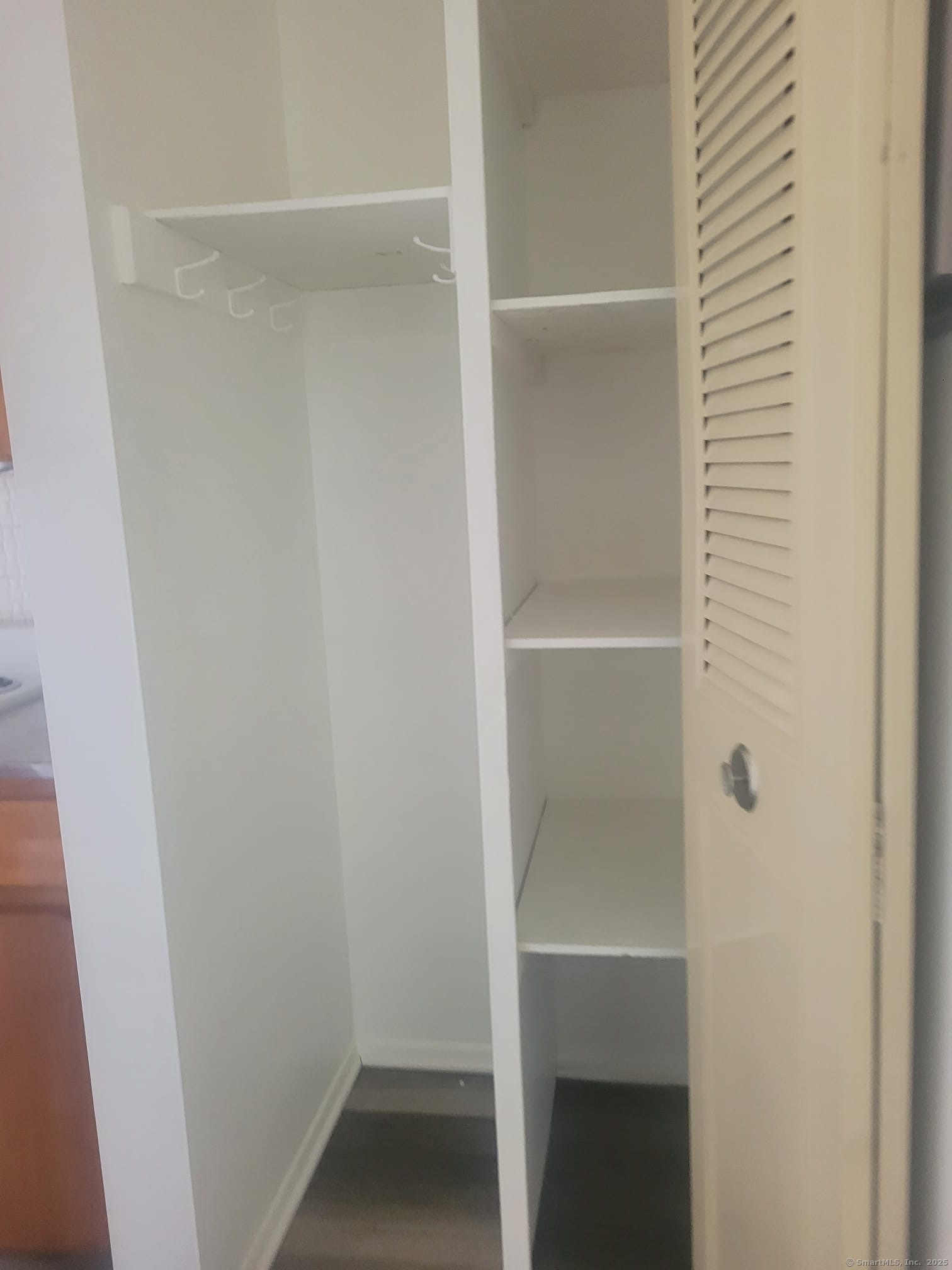 155 Birdseye Street, Unit B7 Bridgeport, CT 06604 - Photo 2 of 5