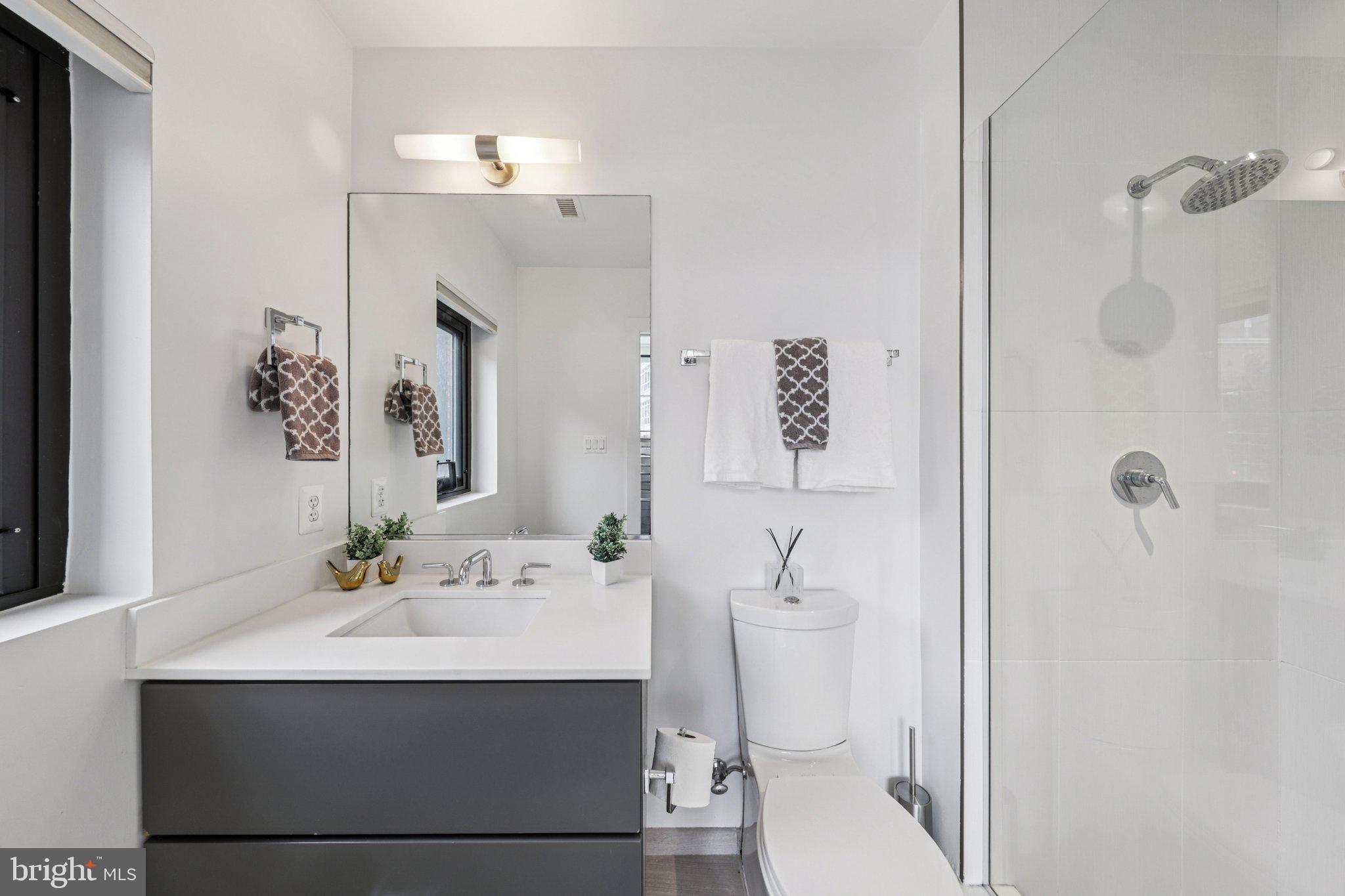 301 H Street Northeast, Unit 201 Washington, DC 20002 - Photo 19 of 27