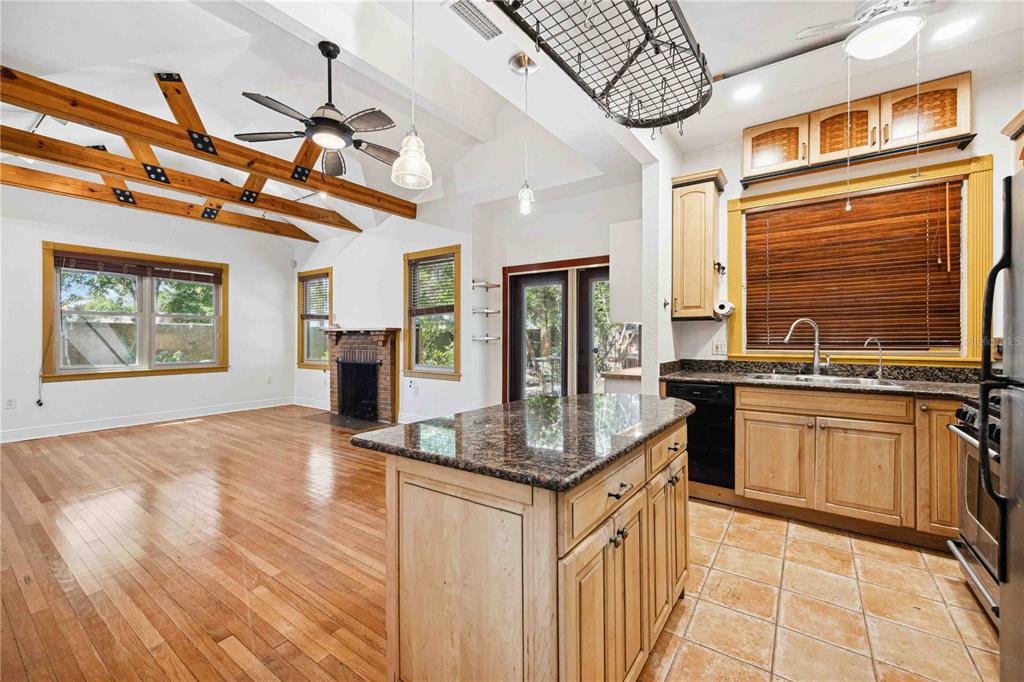 1743 8th Street Sarasota, FL 34236 - Photo 17 of 74