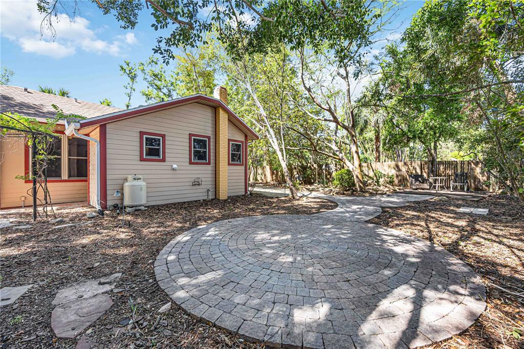 1743 8th Street Sarasota, FL 34236 - Photo 37 of 74