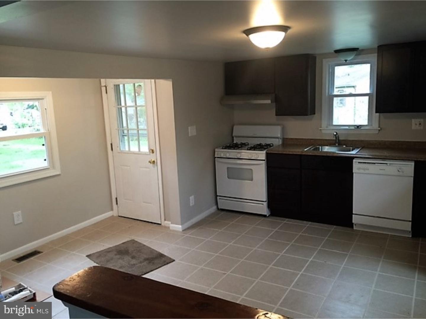 509 Chews Landing Road Lindenwold, NJ 08021 - Photo 10 of 16