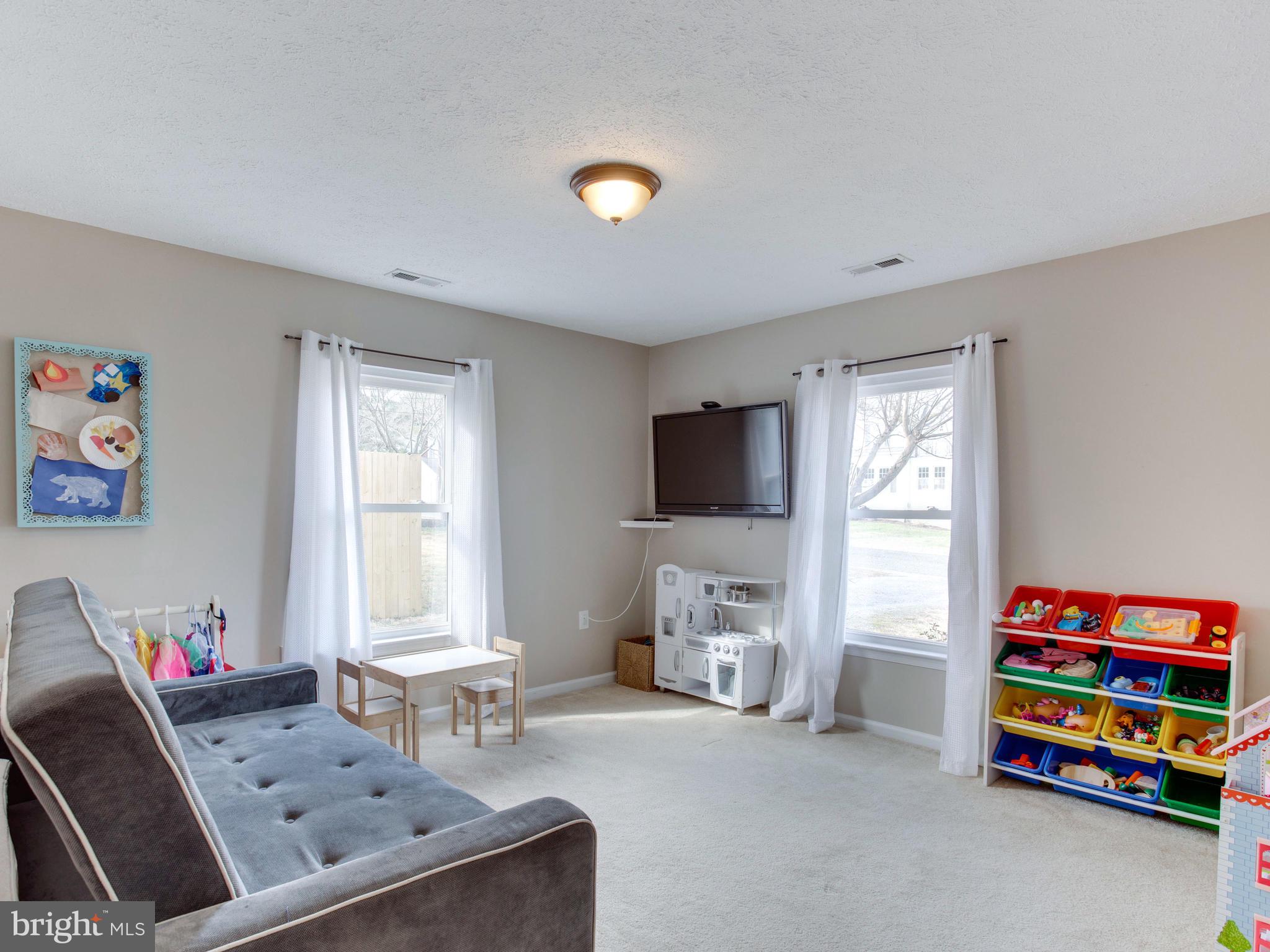 2909 Main Street Edgewater, MD 21037 - Photo 9 of 33 Main level bedroom/playroom/office,