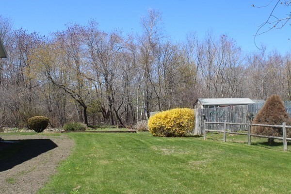 8 High Popples Road Gloucester, MA 01930 - Photo 7 of 36