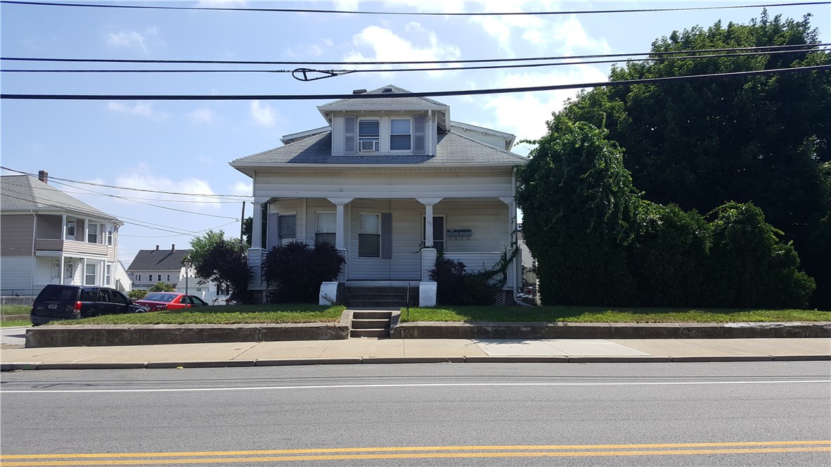 305 Power Road Pawtucket, RI 02860 - Photo 2 of 4 Gallery Image 2